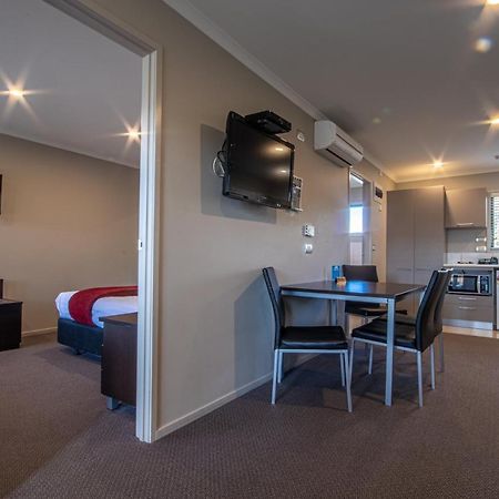 Amity Court Motel Stratford Exterior foto